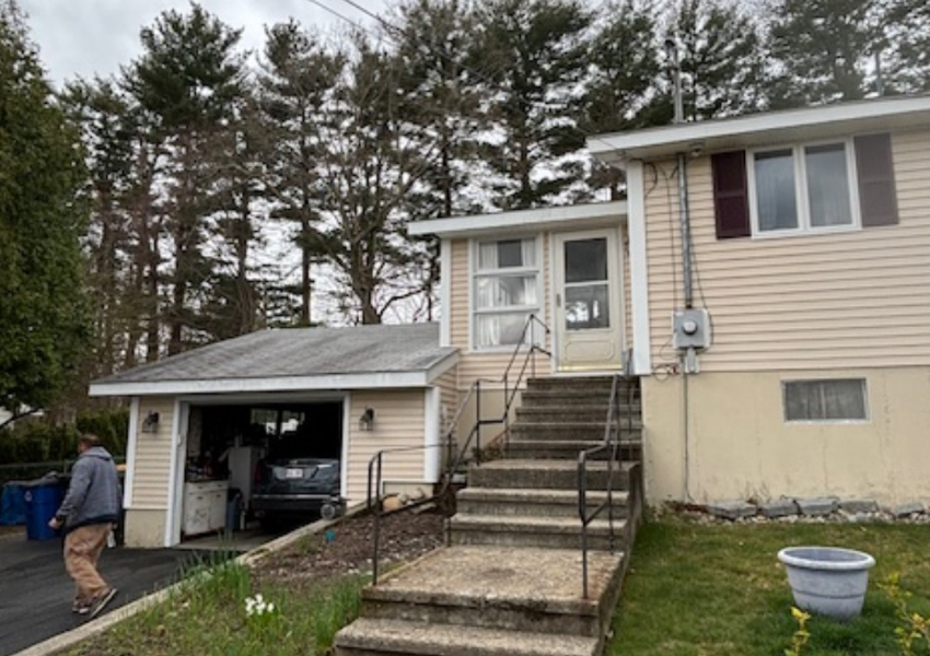 home construction company in Upton